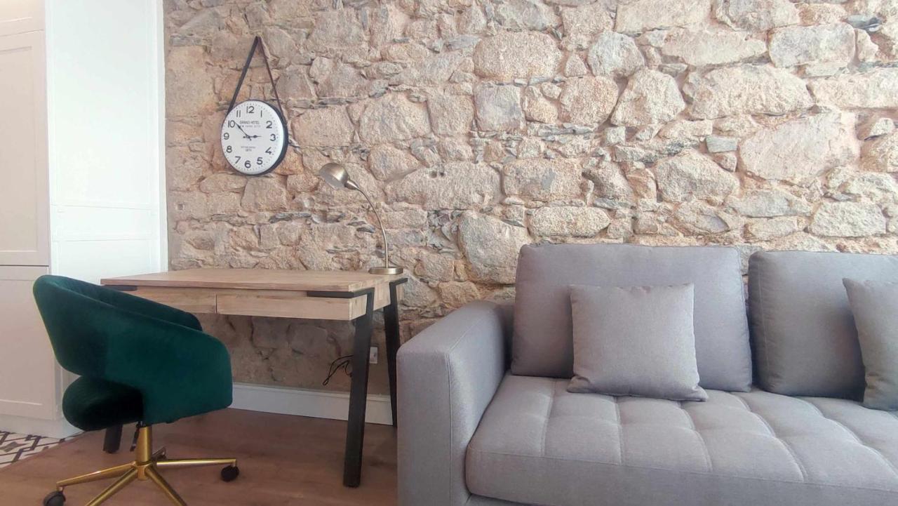 Calle Real Con Patio Appartement